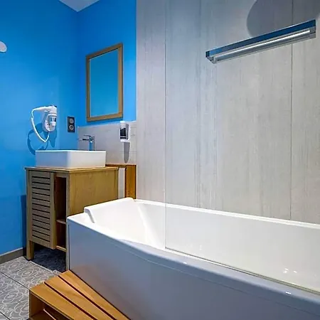 Domaine Du Beron - Chateau Et Hotel 4*